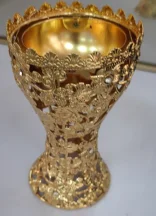 Compact gold Bakhoor burner portable incense holder perfect for gift and personal use